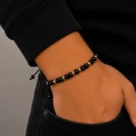 Šnúrkový čierny náramok Onyx Classic
